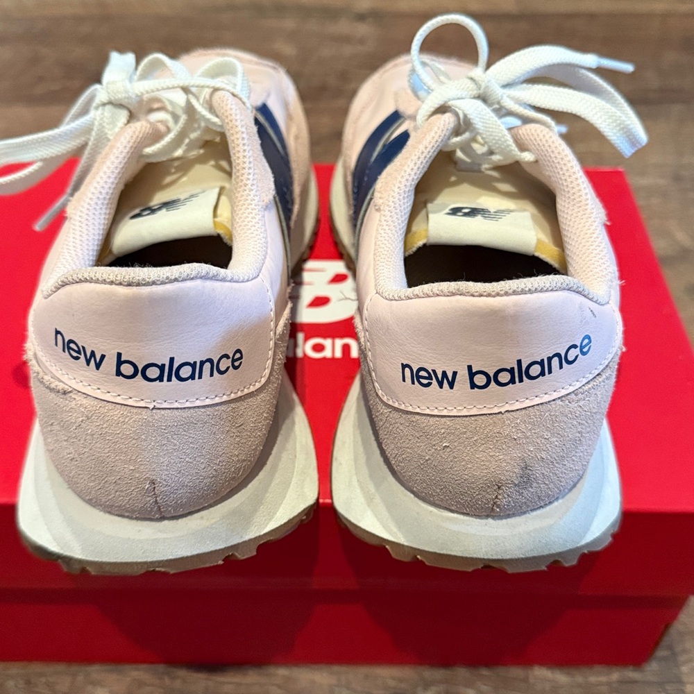 WOMENS NEW BALANCE 237 SNEAKER EUC SIZE 9 - Picture 3 of 7